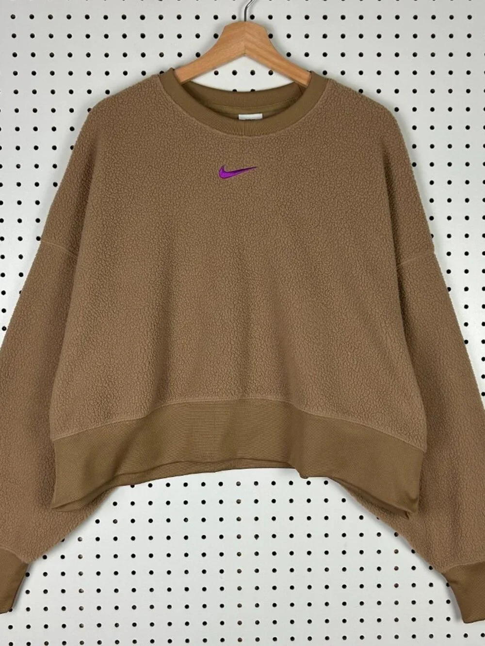 Nike Sportswear Plush Crewneck Sweater Women's Large Brown DQ6844-258‎ NWT Crop